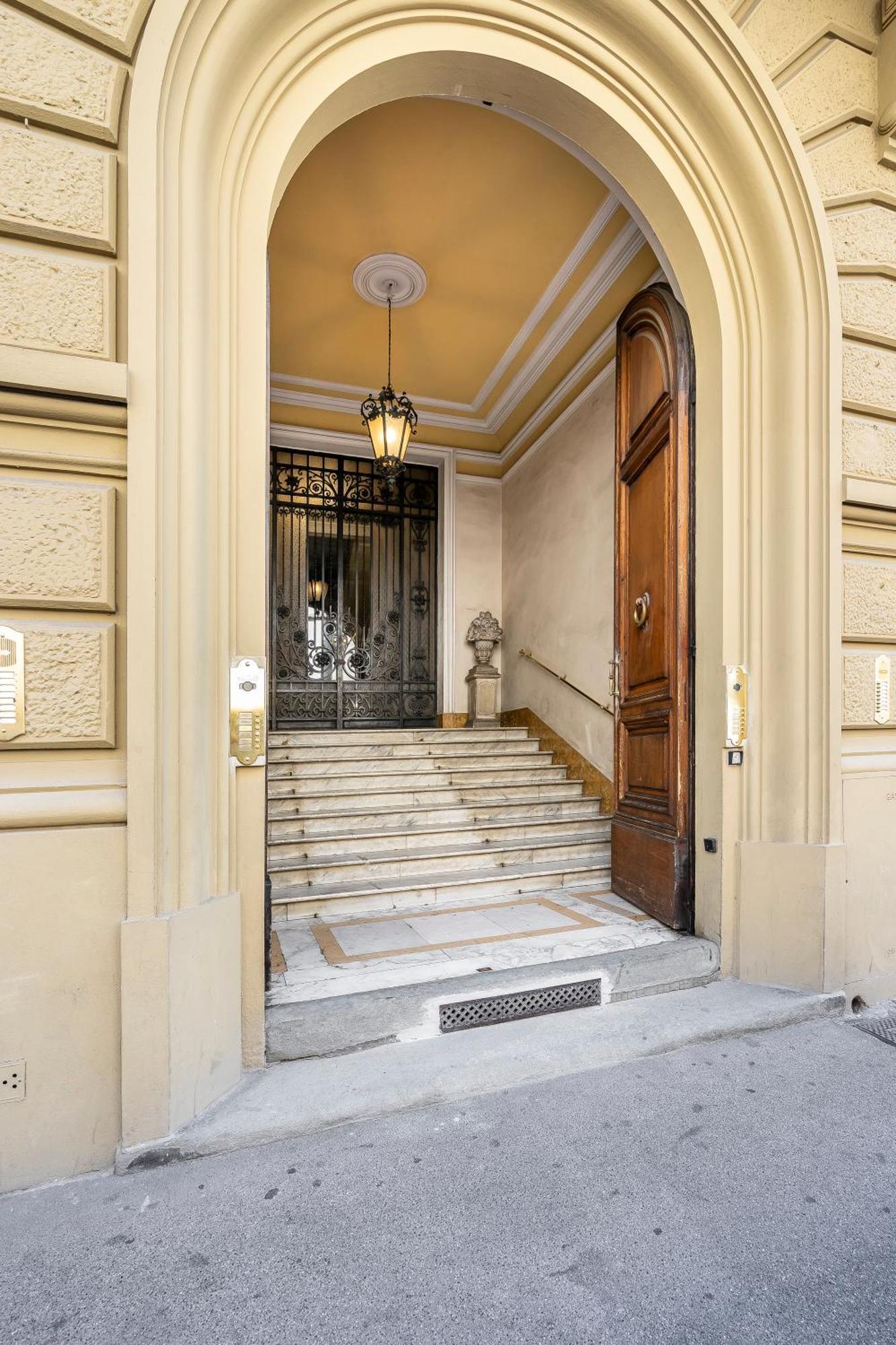 San Marco White Appartamento Luxury Con Garage Su Richiesta Firenze Eksteriør bilde